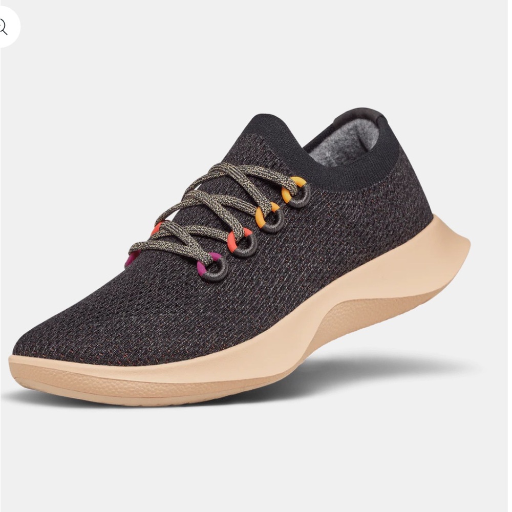Allbirds Women's Black and Tan Sneakers
